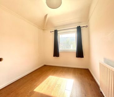 3 Bed End Terrace, Barton Vale, BS2 - Photo 4