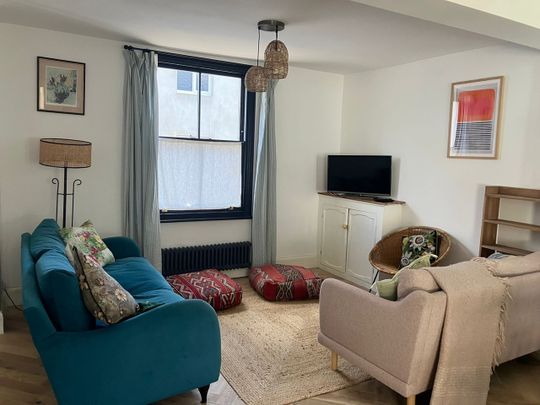 3 Bed Terraced House, Stanley Street, BN2 - Photo 1