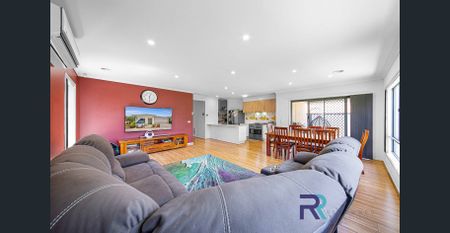 Stylish & Spacious Home – Perfect for Growing Families - Photo 2