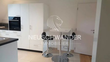 Bel appartement de 3.5 pièces dans magnifique villa à Porrentruy - Photo 2