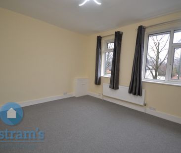 2 bed Flat for Rent - Photo 1