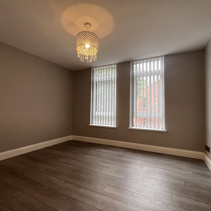 Flat 3, 6 Glandore Avenue, Belfast, BT15 3FB - Photo 1