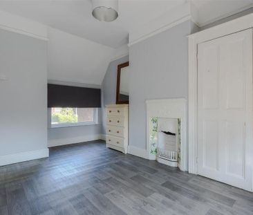 4 bedroom semi-detached house to rent - Photo 4