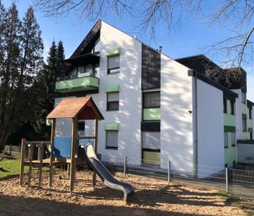 BONN HOLZLAR, schönes Apptm. im Erdgeschoss im Mehrfam.Haus, ca. 42 m² Wfl, Balkon, Stellpl., Keller - Photo 1