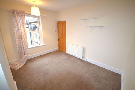 3 bedroom terraced house to rent - Photo 5