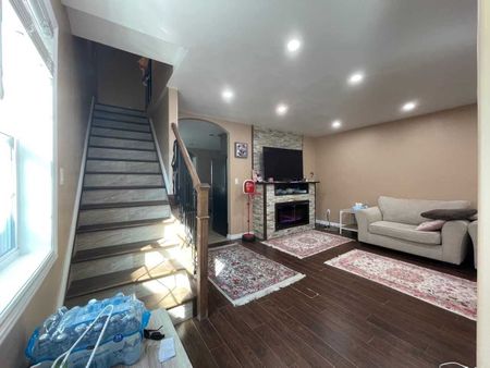 For Lease - 330 Elliott Street Unit# Upper Level, Windsor, Ontario - Photo 4