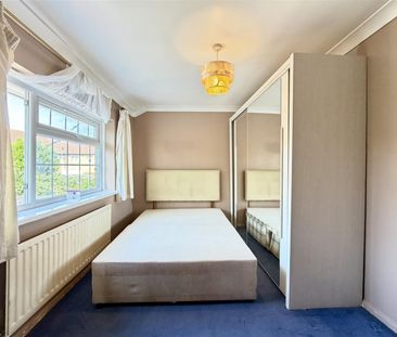3 Bedroom House - Terraced To Let - Photo 5