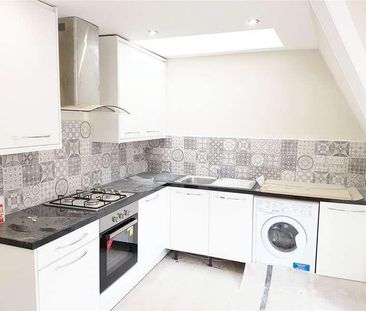 Marketfield Road, Redhill, Surrey, RH1 - Photo 2