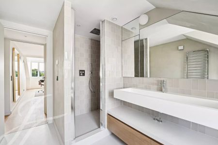 Appartement à louer Paris 8Ème - Madeleine, Paris Rive Droite, France5 900 EUR / Mois - Photo 4