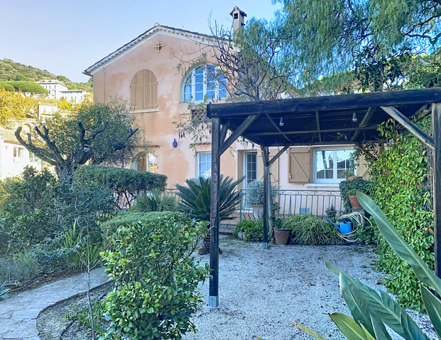 Maison 4 Pièces 138 m² - Photo 1