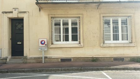 Location maison 11 pièces - 216m² à Saumur (49400) - Photo 3