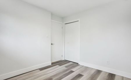 For Lease - 396 Hudson Drive, London East, Ontario - Photo 5