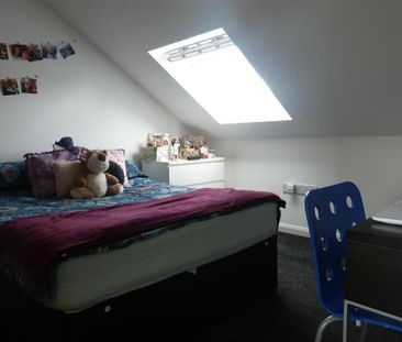 3 bedroom apartment to rent - Photo 5