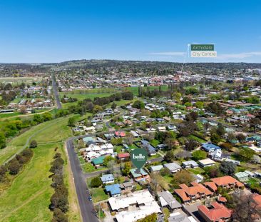 Unique Armidale Residence with Striking Design - Photo 4