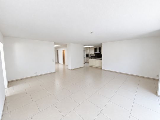 Grosszügige 3½-Zimmer-Wohnung mit 71 m² Terrasse ins Grüne - Photo 1
