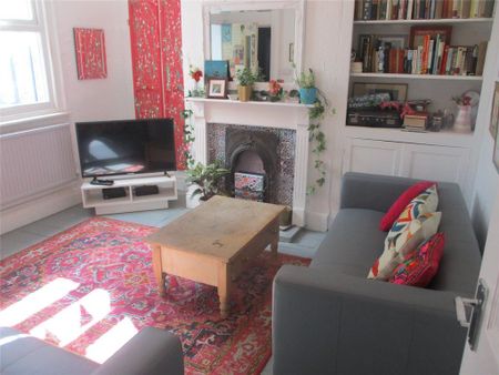 5 bedroom terraced house to rent - Photo 4