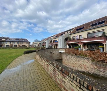 Rustig gelegen appartement met twee slaapkamers en ruim terras - Photo 1