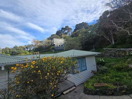 Charming Island Bay 3BR Home , Great location - Photo 4