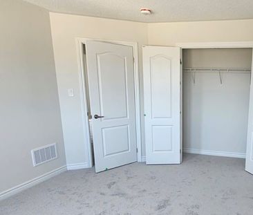 For Lease - 150 Palace Street, Thorold, Ontario - Photo 6