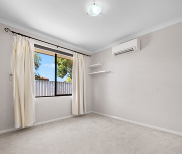 Stylish Family Home in a Peaceful Setting - Photo 6