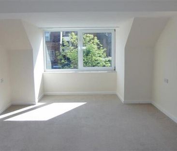1 bedroom retirement property to rent - Photo 2