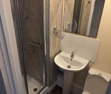 5 bedroom terraced house to rent - Photo 5