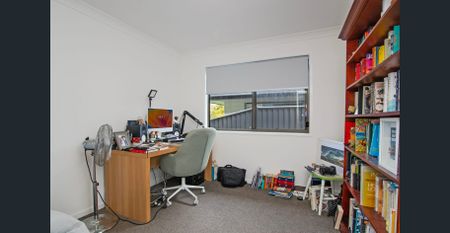 Family Home with Large Enclosed Yard - Photo 5