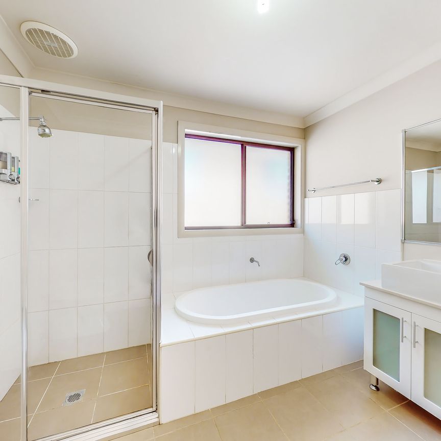 58 Parer Avenue, Middleton Grange NSW 2171 - House For Rent | Domain - Photo 1