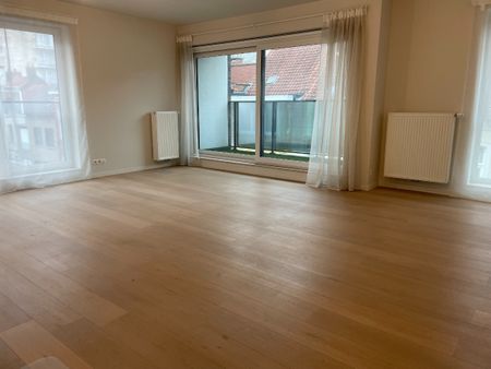 APPARTEMENT - Photo 3