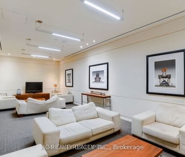 Quantum North Tower Lofts , #811 Master Bedroom - Photo 3