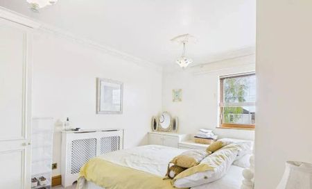 Stunning 2-Bedroom Home with Modern Interiors & Off-Road Parking – Swinton S64 - Photo 5