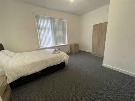 1 bed house share to rent in Lyndhurst Road, Burnley, BB10 - Photo 5