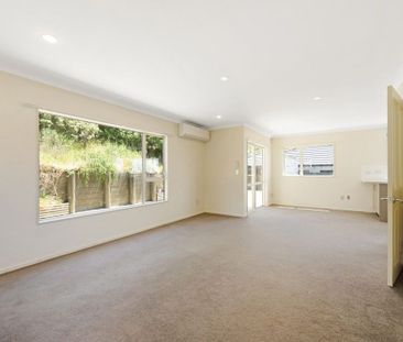 66 Erlestoke Cres, Churton Park - Photo 2