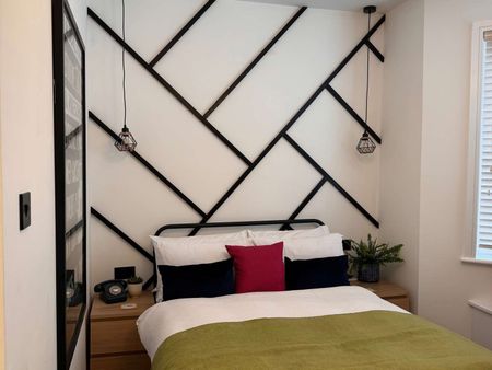 7 stunning Studio Flats in a great location for hospital staff Room 106 - Photo 2