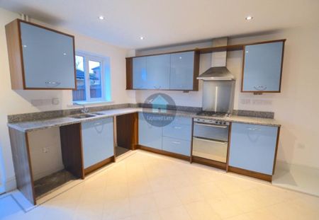 4 bedroom townhouse to rent - Photo 5
