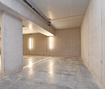 KRUISHOUTEM - Knap recent app. op topligging in centrum + 2 terrassen! - Photo 3