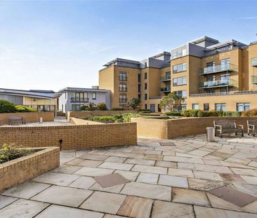 High specification one-bedroom apartment located within easy walkin... - Photo 4