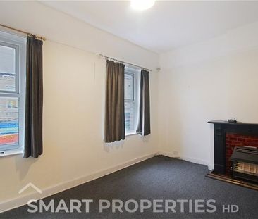 Market Street, Milnsbridge, Huddersfield - Photo 3