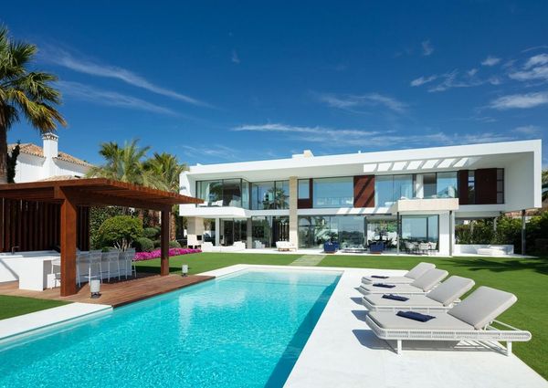 6 bedroom luxury Villa for rent in Nueva Andalucia, Andalusia