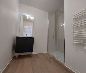 Location Appartement 4 pièces 109m² DEVILLE LES ROUEN 76250 - Photo 5