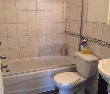 À VOIR 3 1/2 rénové appartement près métro Concorde - Photo 4