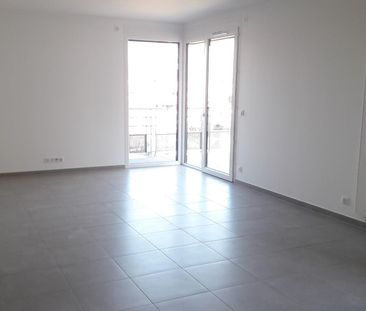 location Appartement T2 DE 66.8m² À SAINT JULIEN EN GENEVOIS - Photo 5