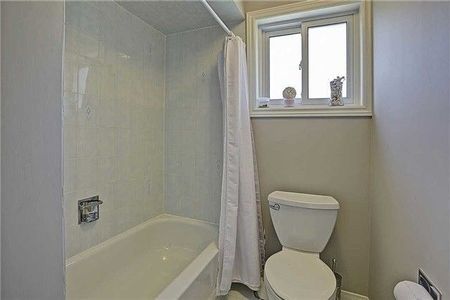 For Lease - 434 Marlatt Drive, Oakville, Ontario - Photo 4