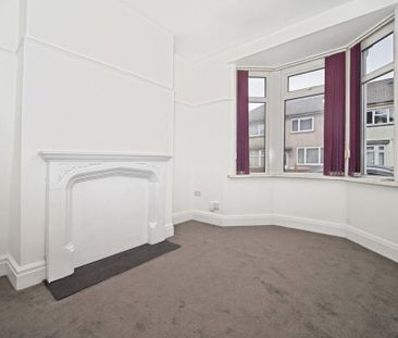 3 bedroom end of terrace house to rent - Photo 1