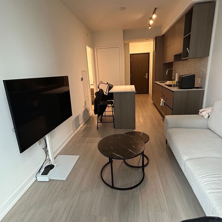 For Lease - 1 Yorkville Avenue Unit# 2403, Toronto, Ontario - Photo 1