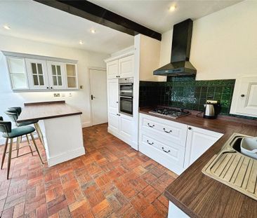 4 bedroom detached house to rent - Photo 1