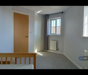 1 bedroom in a house share to rent - Photo 3