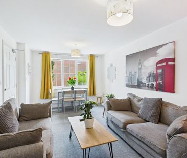 1 bedroom in a house share to rent - Photo 1
