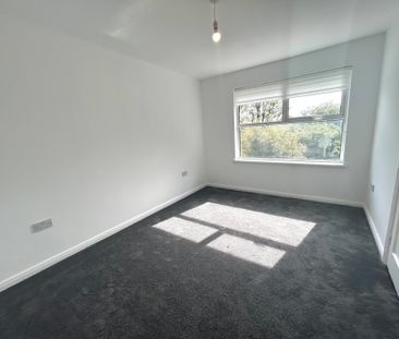 Allerton Road, Liverpool, L18 - Photo 1