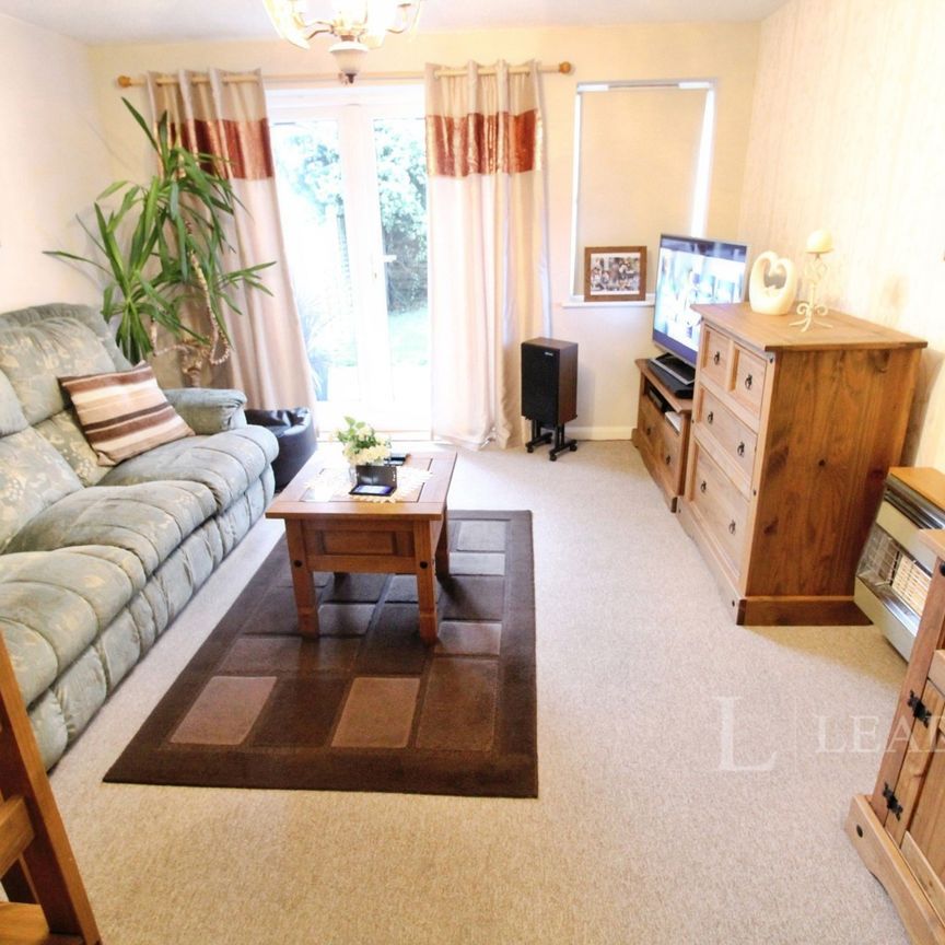 2 bedroom house to rent Evergreen Way, Luton, Bedfordshire, LU3 - Photo 1